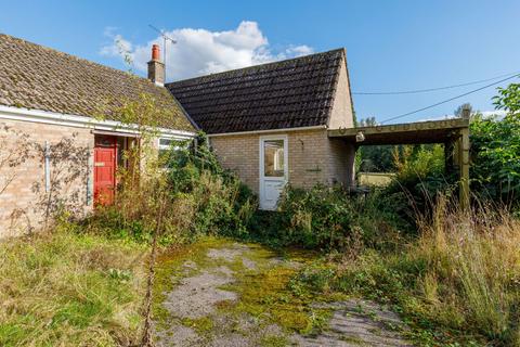 3 bedroom detached bungalow for sale, Rugby CV23