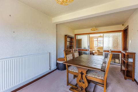24 Meadowside, Nuneaton, CV11 6NF