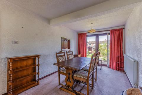 24 Meadowside, Nuneaton, CV11 6NF