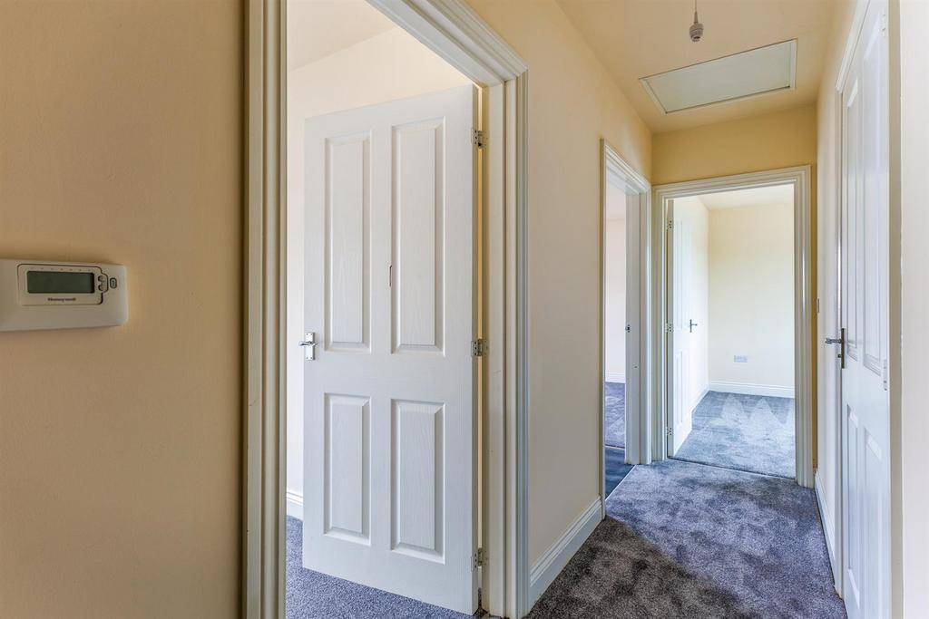 6 R1 A4173-HDR.jpg