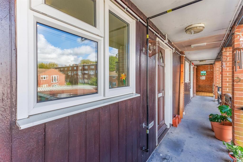 6 R1 A8653-HDR.jpg