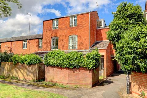 3 bedroom terraced house for sale, St. Agathas Road, Pershore WR10