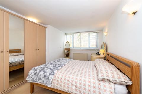 25 Froxmere Road, Crowle, Worcester, WR7 4AU