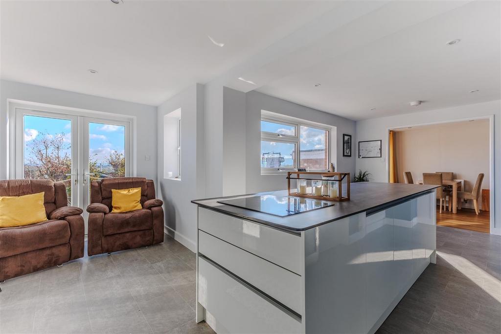 6 R1 A9166-HDR.jpg