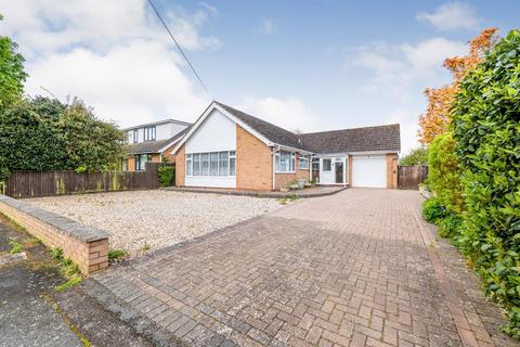 4 bedroom detached bungalow for sale, Springfield Close, Shipston-On-Stour CV36