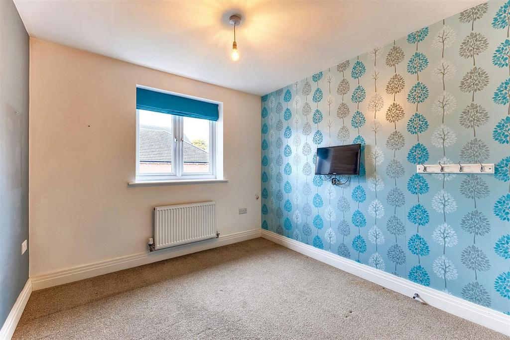 Bedroom x4- 1, Carr Close.jpeg