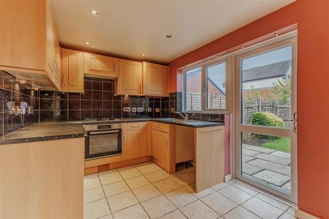 2 bedroom semi-detached house for sale, Chepstow Close, Stratford-Upon-Avon CV37