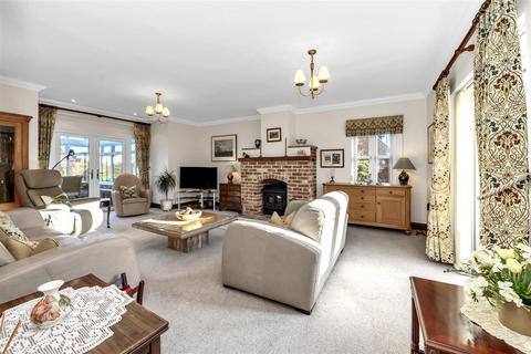 2 bedroom detached bungalow for sale, The Birches, Beyton