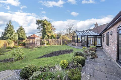 2 bedroom detached bungalow for sale, The Birches, Beyton