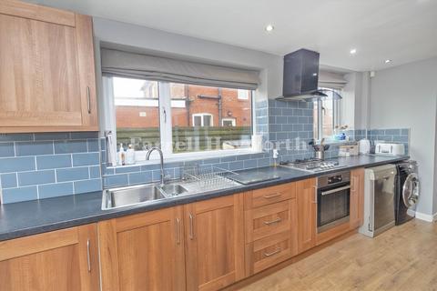 3 bedroom semi-detached house for sale, Heeley Road, Lytham St. Annes FY8