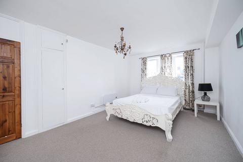 2 bedroom flat for sale, Commercial Road, Whitechapel, London, E1