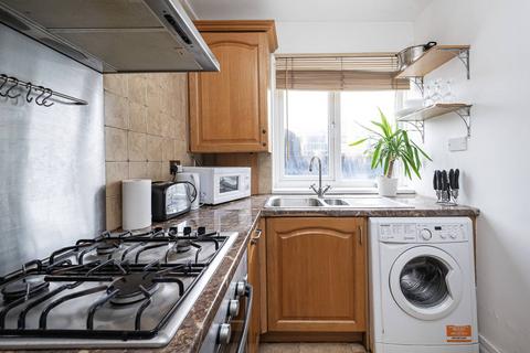 2 bedroom flat for sale, Commercial Road, Whitechapel, London, E1