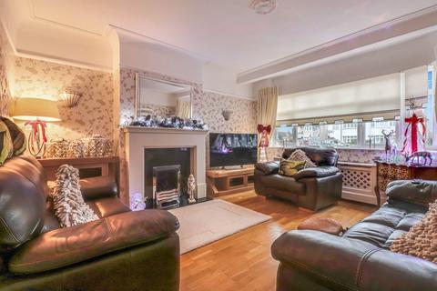 3 bedroom semi-detached house for sale, Woodgrange Drive, Thorpe Bay SS1