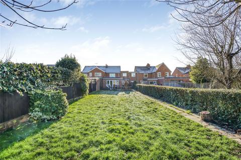 4 bedroom semi-detached house to rent, Heathfield Avenue, RG9 4ED