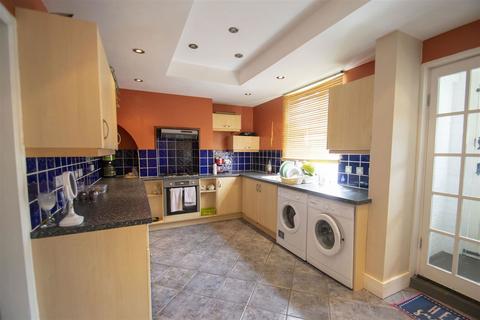 2 bedroom cottage to rent, Ampthill Road, Bedford MK45