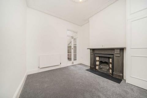 1 bedroom flat to rent, Bramfield Road, London SW11