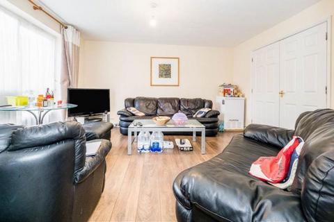 2 bedroom flat to rent, Albatross Close, Beckton, London