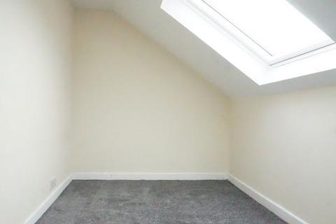 2 bedroom flat to rent, Flat 4, 110 Coltman Street, Hull, HU3 2SF