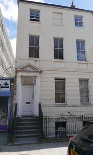 Studio to rent, Flat 7, 94 George Street, Hullm HU1 3AB