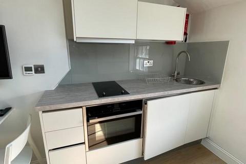 Studio to rent, College Crescent, Swiss Cottage NW3