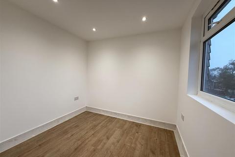 1 bedroom in a house share to rent, Belgrave Road, Slough