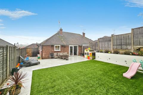 2 bedroom semi-detached bungalow for sale, Rock Gardens, Aldershot