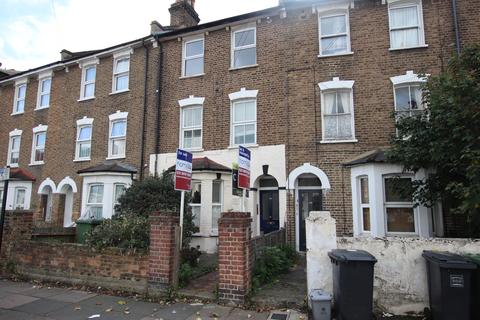 1 bedroom flat to rent, Courthill Road, London SE13