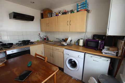 1 bedroom flat to rent, Courthill Road, London SE13