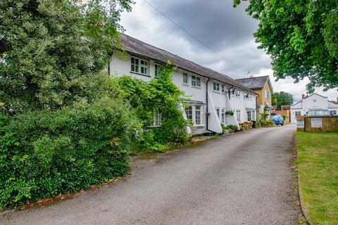 2 bedroom cottage to rent, High Street, Bedford MK45