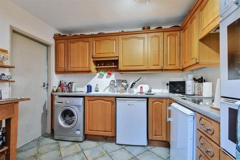 2 bedroom terraced house for sale, Windsor Street, South Bank