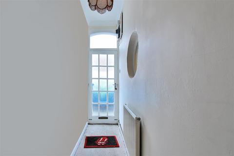 2 bedroom terraced house for sale, Windsor Street, South Bank