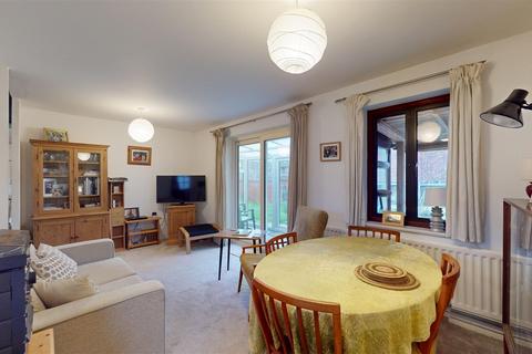 28 Hampton, Great Holm, Milton Keynes, MK8 9BU