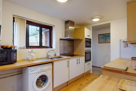 28 Hampton, Great Holm, Milton Keynes, MK8 9BU