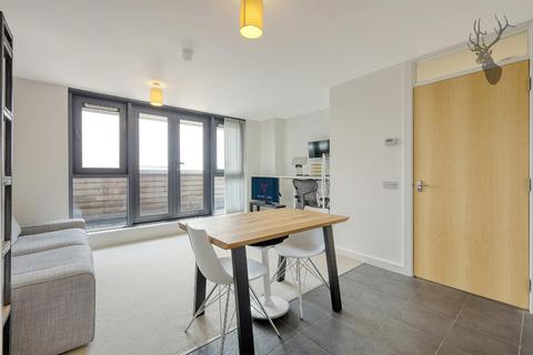 1 bedroom apartment to rent, Taylor Place, Bow E3