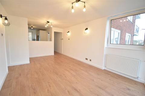 2 bedroom apartment to rent, Portsmouth Road, Kingston Upon Thames