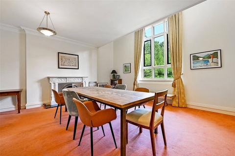 4 bedroom apartment to rent, Kingwood, Henley-on-Thames, Oxfordshire, RG9