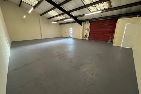 Industrial unit to rent, 6 Moorside Business Centre, Moorside, Colchester, Essex, CO1