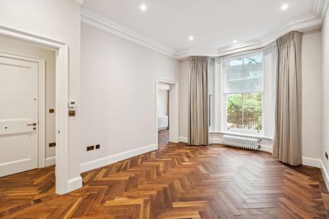 2 bedroom flat to rent, Sloane Gardens, London, SW1W