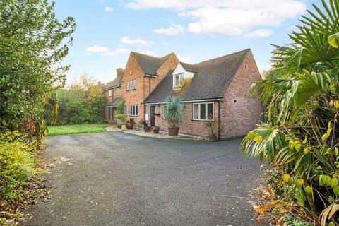 4 bedroom detached house for sale, Church Street, Offenham, Worcestershire, WR11