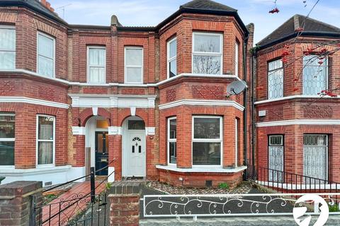 3 bedroom terraced house to rent, Vernham Road, London, SE18