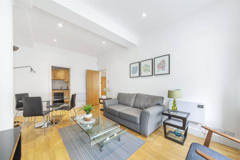 1 bedroom apartment to rent, Poppins Court, London EC4A