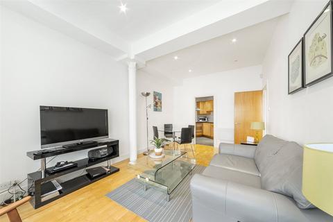 1 bedroom apartment to rent, Poppins Court, London EC4A