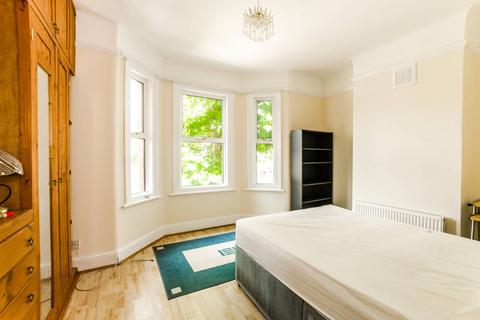 3 bedroom house for sale, Lymington Avenue, Wood Green, London, N22