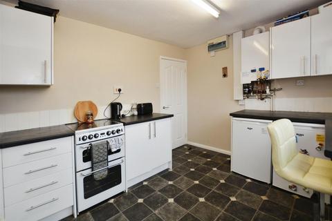 2 bedroom semi-detached house for sale, Lambourne Rise, Scunthorpe