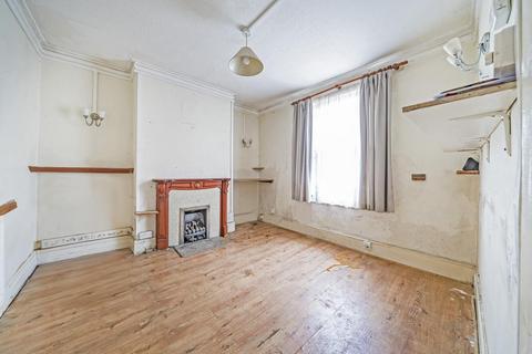 4 bedroom end of terrace house for sale, Elm Park, Brixton