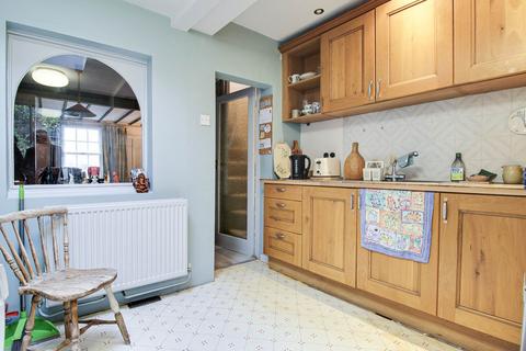 2 bedroom cottage for sale, New Road, Lewes