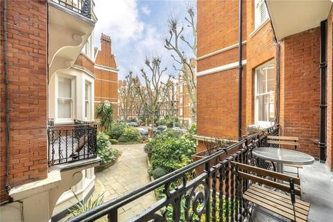 3 bedroom apartment to rent, London W14