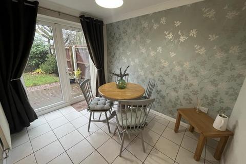 3 bedroom end of terrace house for sale, Stirling Close, Church Gresley DE11