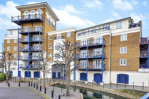 2 bedroom apartment to rent, Victory Place, E14