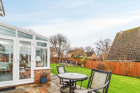 4 Berry Close, Hackleton, Northampton, NN7 2BS